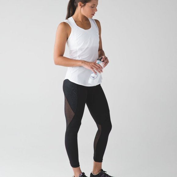 EUC Lululemon Size 6 Run With The Sun Tank White - Picture 6 of 9